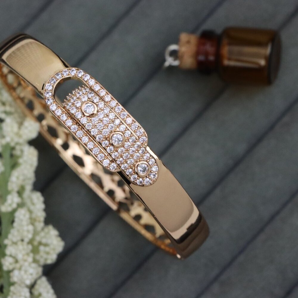 Elegant Rose Gold Safety Pin Style Bangle with Sparkling Stones, XPBL0525